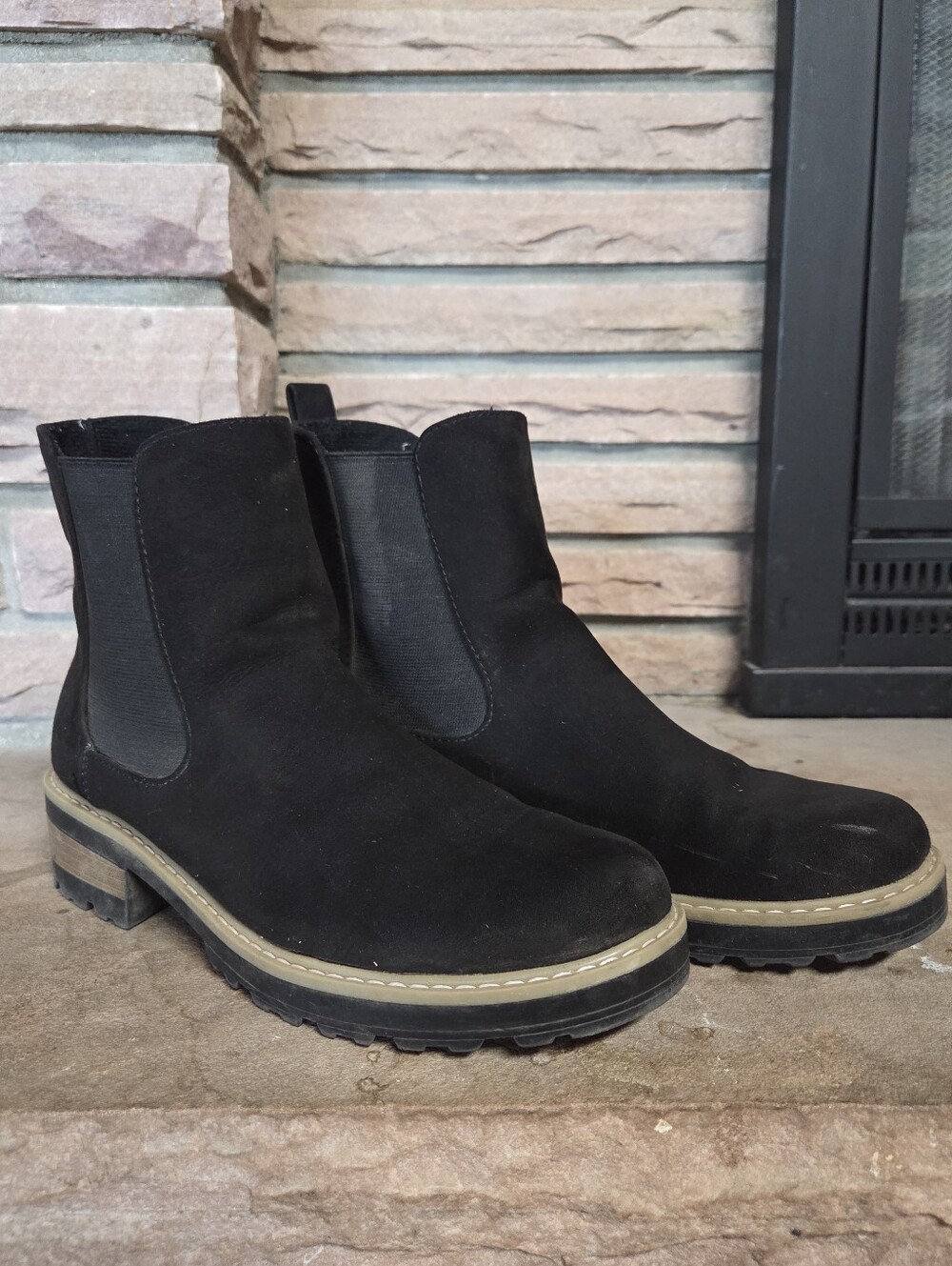 Black Chelsea Boot with Lug Sole